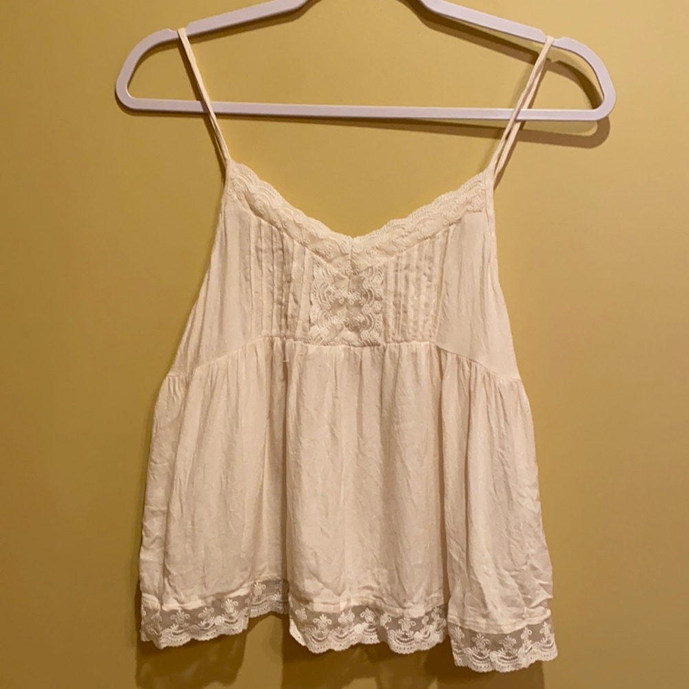 Hollister cropped lace Tank